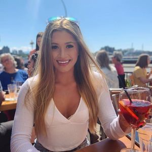 Meet your Posher, Miranda